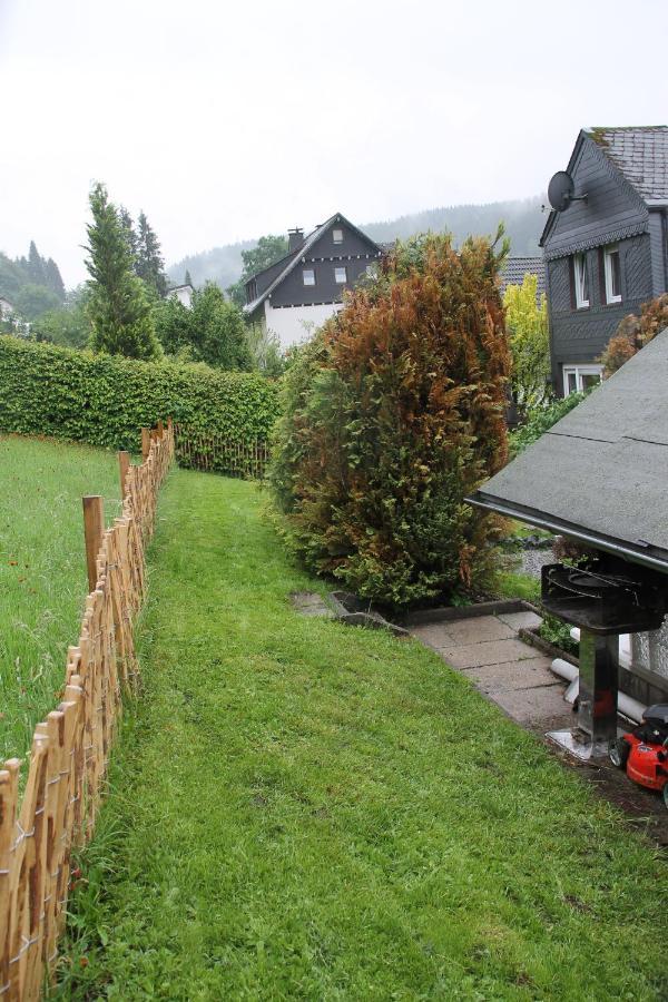 Ferienhaus Winterberg Fuer 12 Personen Sauna Garten Garage Hund Exterior foto