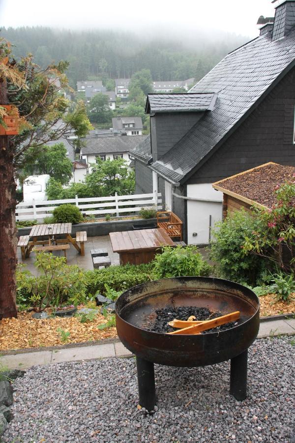 Ferienhaus Winterberg Fuer 12 Personen Sauna Garten Garage Hund Exterior foto